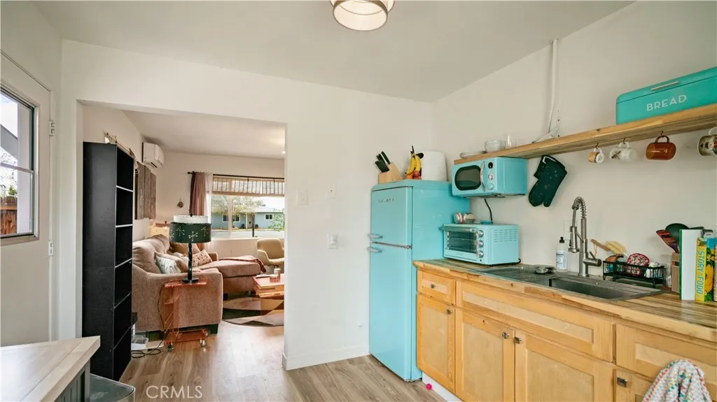 6972 Tamarisk Avenue, Yucca Valley, California 92284 home-pic-9