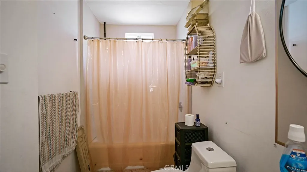6972 Tamarisk Avenue, Yucca Valley, California 92284 home-pic-19
