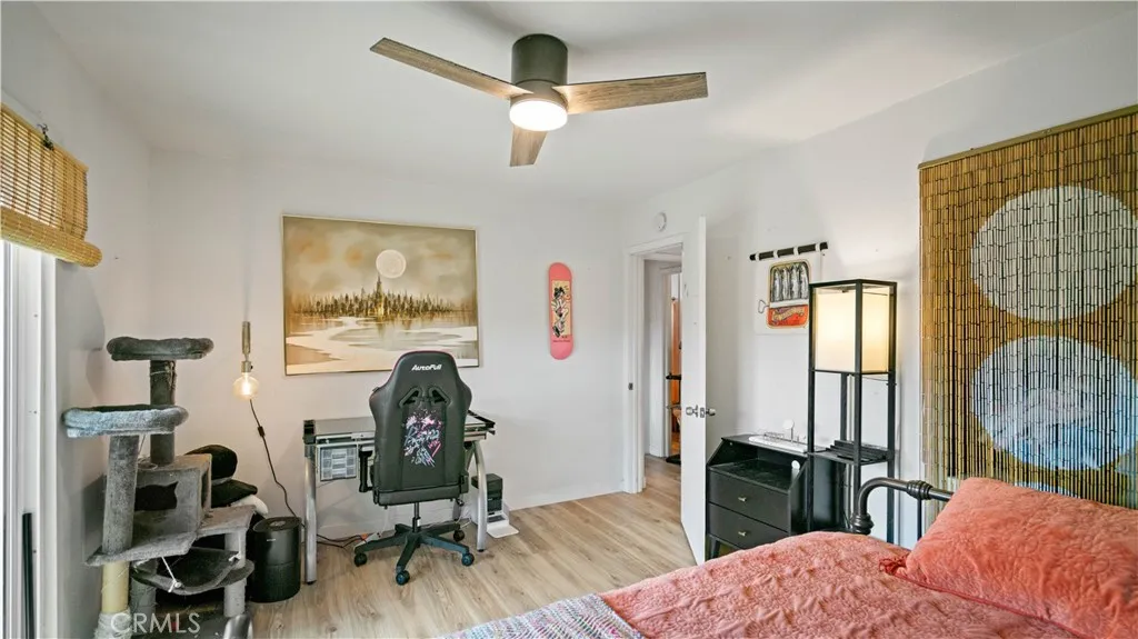 6972 Tamarisk Avenue, Yucca Valley, California 92284 home-pic-24