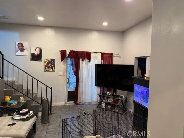 3020 S Palm Grove, Los Angeles, California 90016 home-pic-10