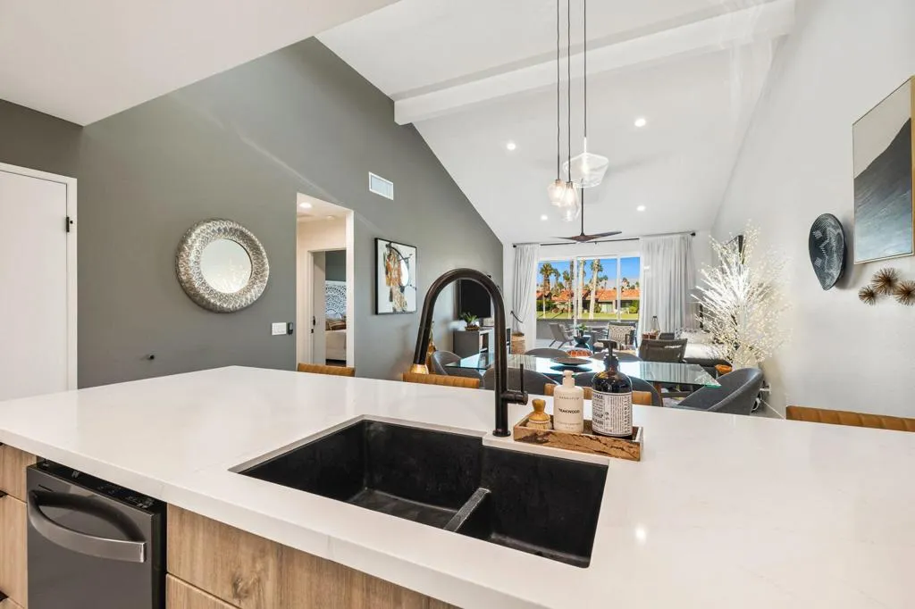 25-web-or-mls-8M4A9467