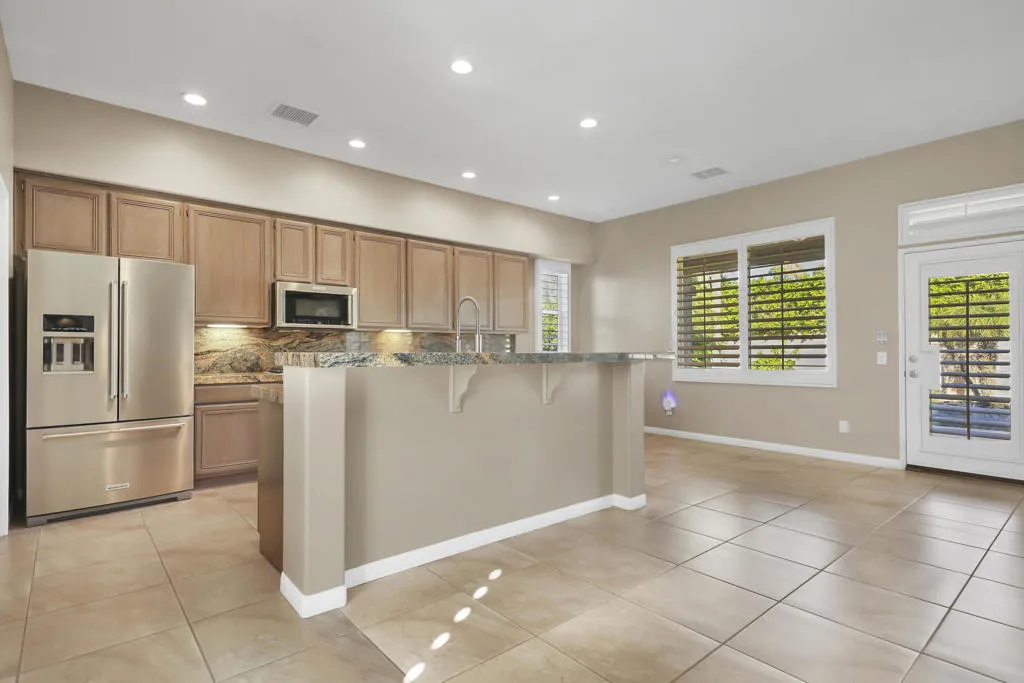 77516 Marlowe Court, Palm Desert, California 92211 home-pic-10