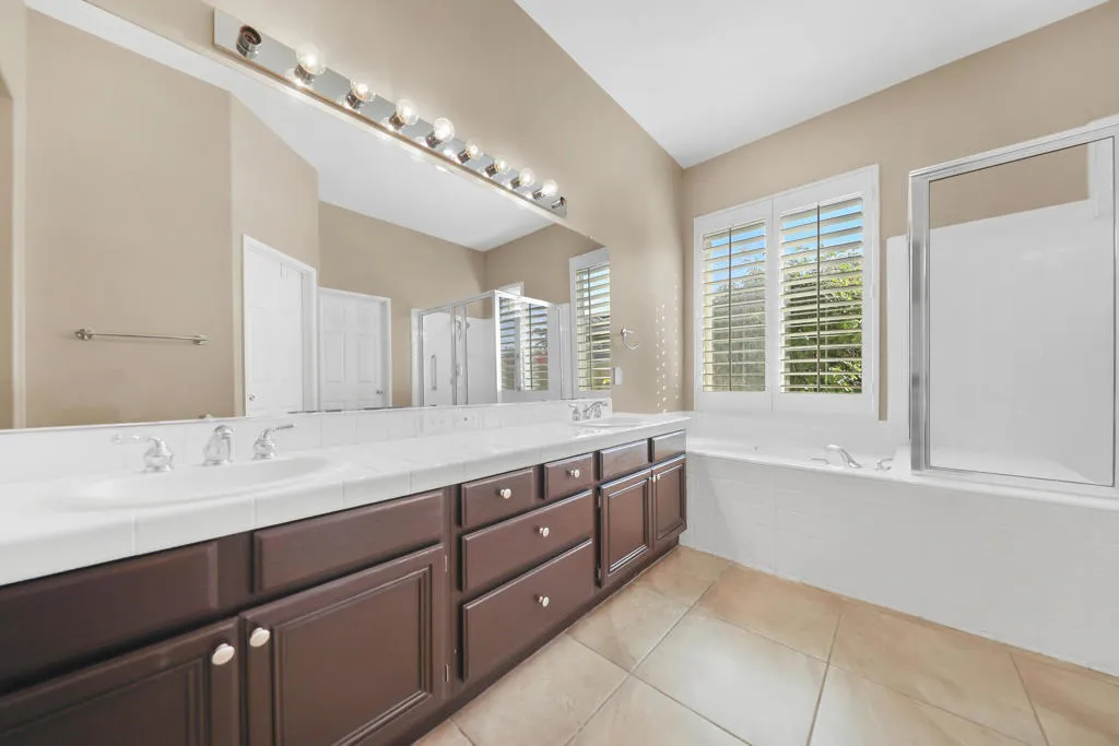 77516 Marlowe Court, Palm Desert, California 92211 home-pic-15