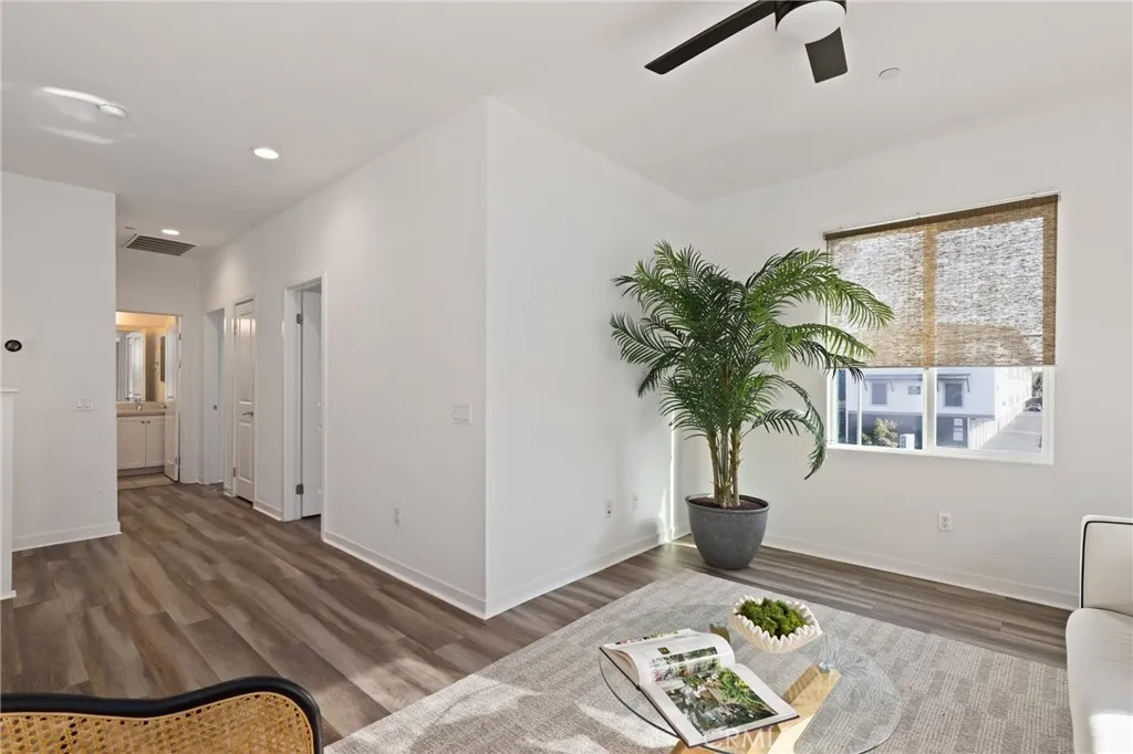 403 Aura Drive, Costa Mesa, California 92626 home-pic-21