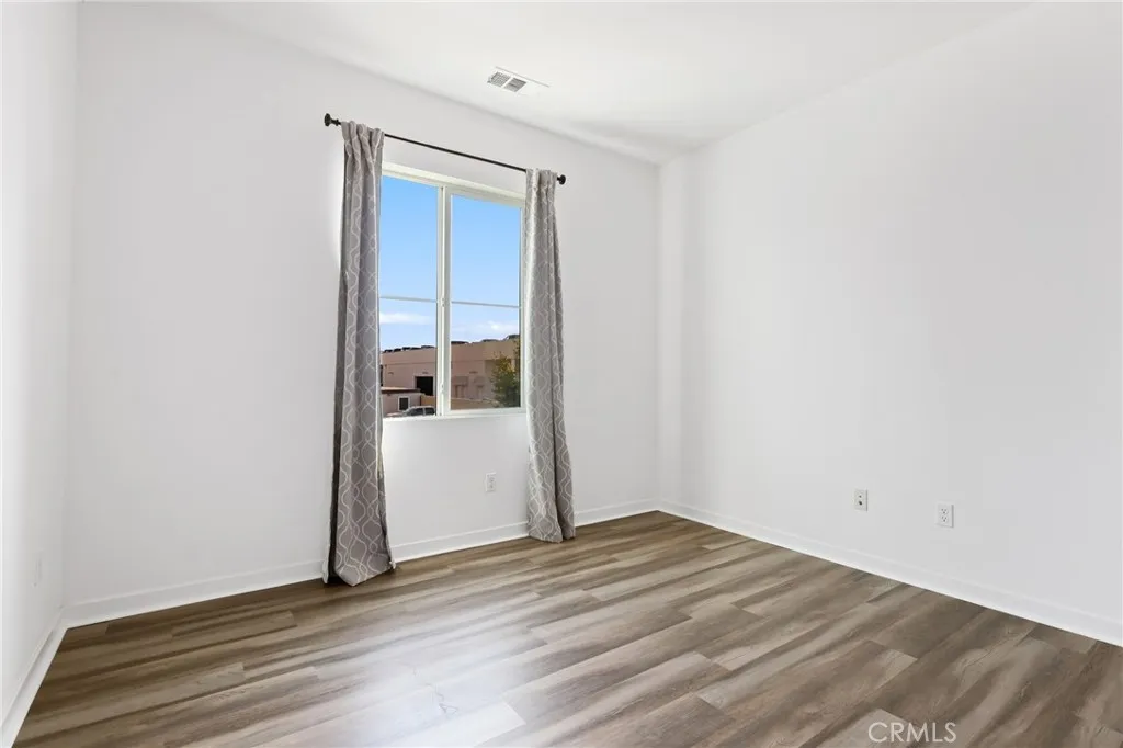 403 Aura Drive, Costa Mesa, California 92626 home-pic-32