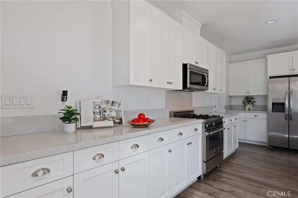 403 Aura Drive, Costa Mesa, California 92626 home-pic-12