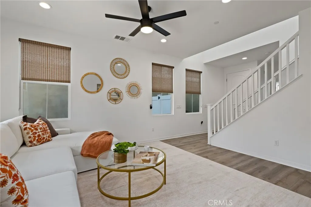 403 Aura Drive, Costa Mesa, California 92626 home-pic-4