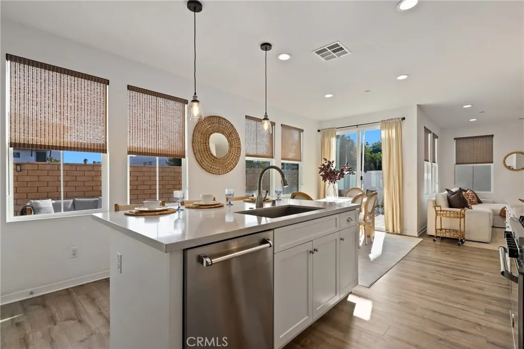 403 Aura Drive, Costa Mesa, California 92626 home-pic-8