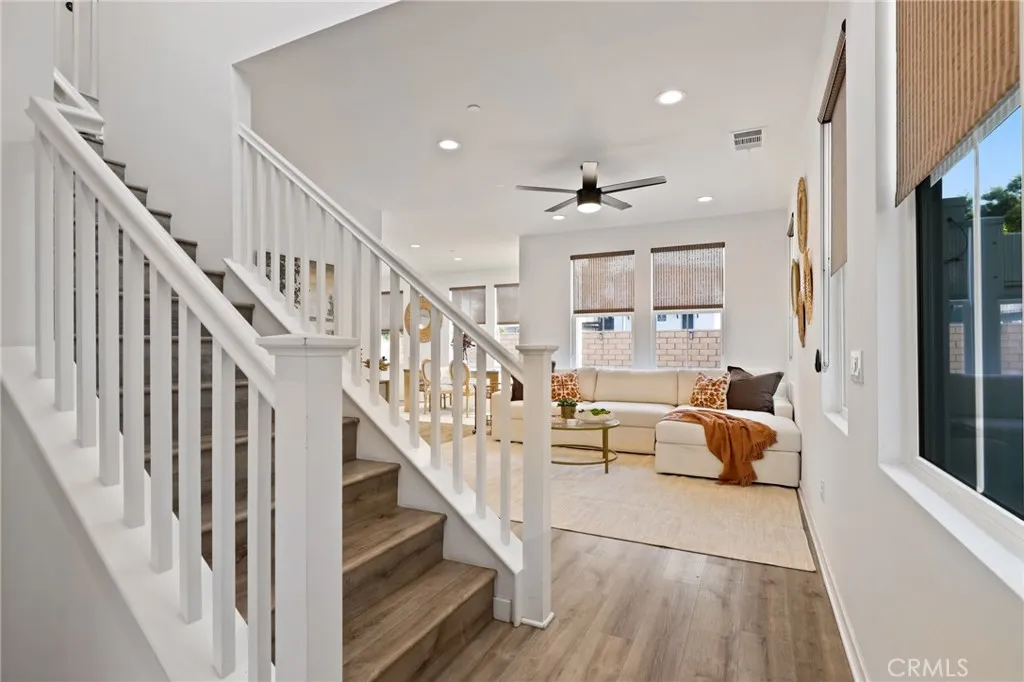 403 Aura Drive, Costa Mesa, California 92626 home-pic-17
