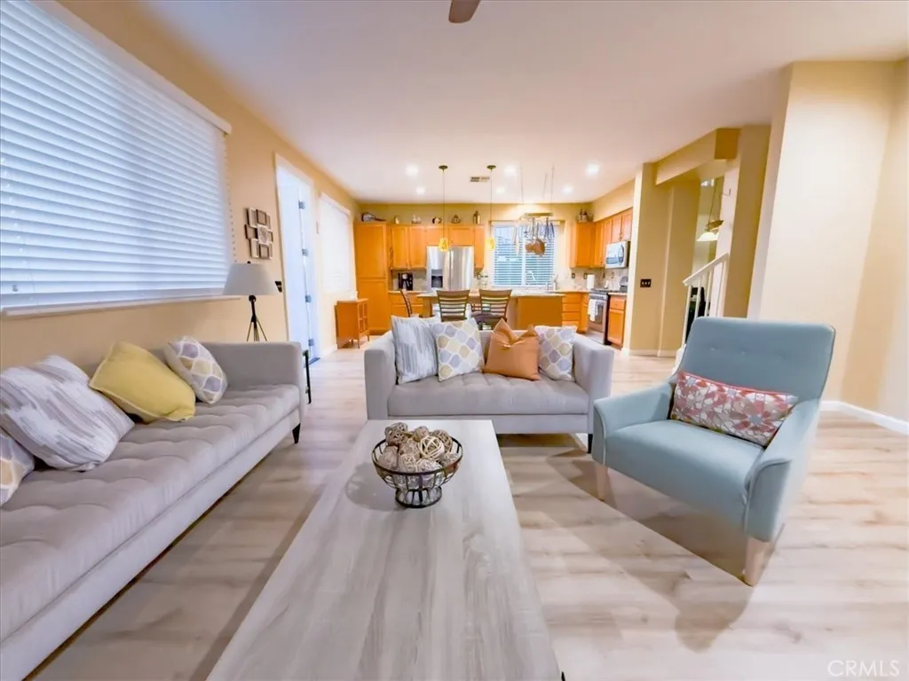 40136 Belvedere Court, Murrieta, California 92562 home-pic-24