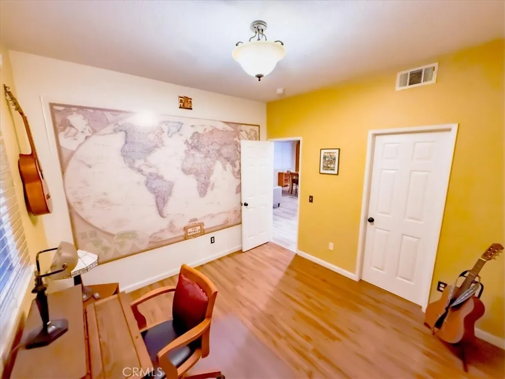 40136 Belvedere Court, Murrieta, California 92562 home-pic-18