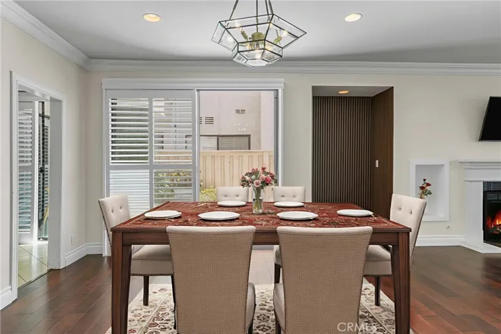 Dining Area - Virtually Staged