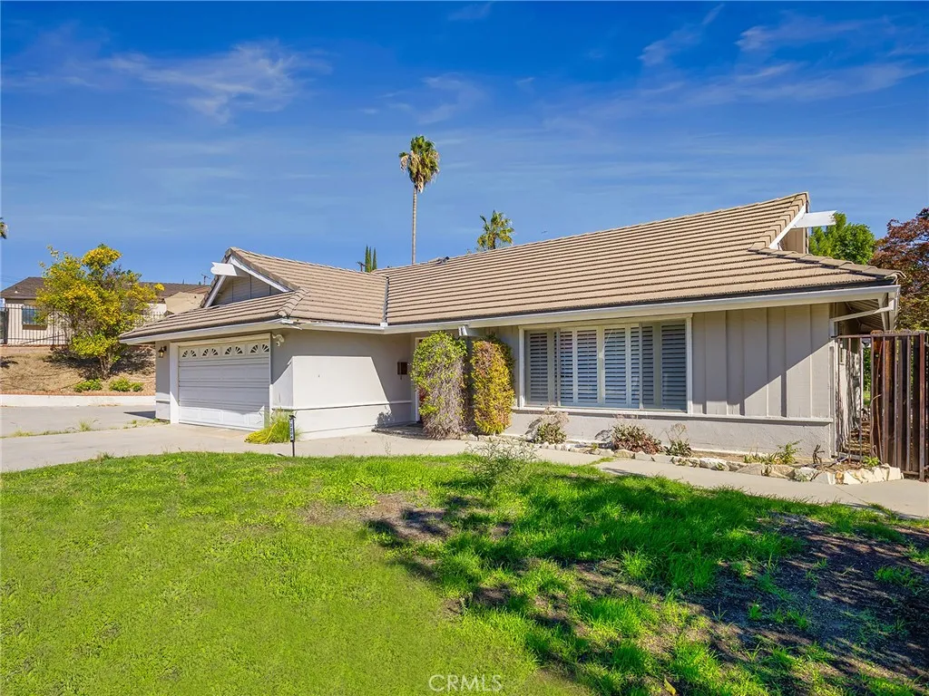 12204 Gerald Avenue, Granada Hills, California 91344 home-pic-3