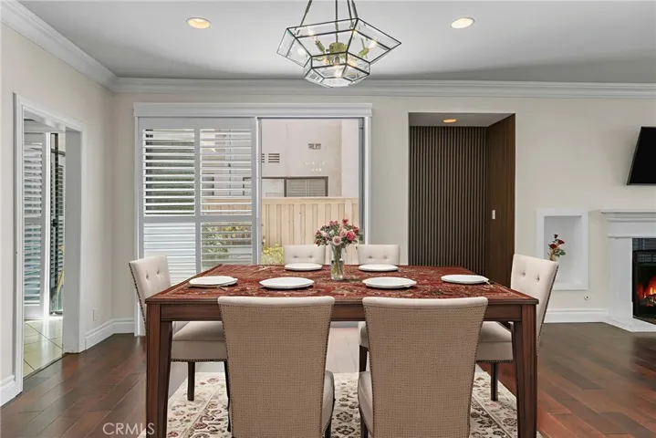 Dining Area - Virtually Staged