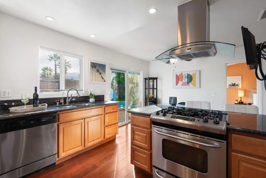 3735 E Camino San Simeon, Palm Springs, California 92264 home-pic-9