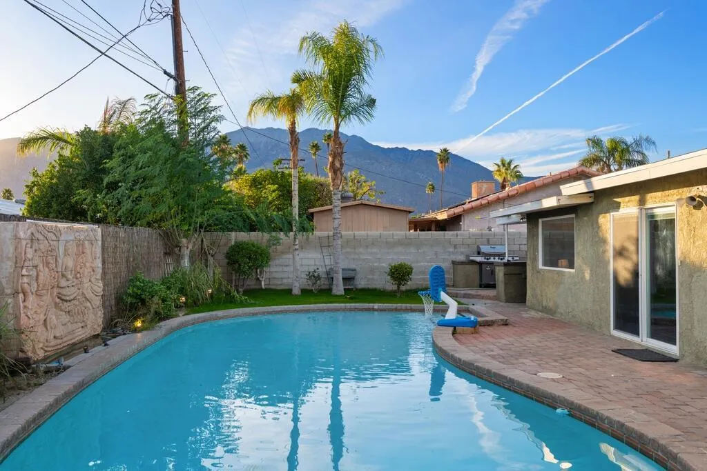 3735 E Camino San Simeon, Palm Springs, California 92264 home-pic-2