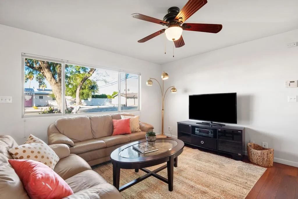 3735 E Camino San Simeon, Palm Springs, California 92264 home-pic-5