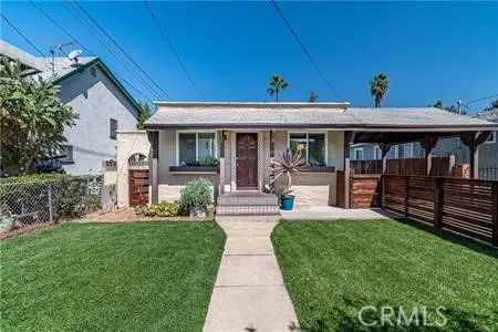 Spanish charm, remodeled 2 bed 2 bath
