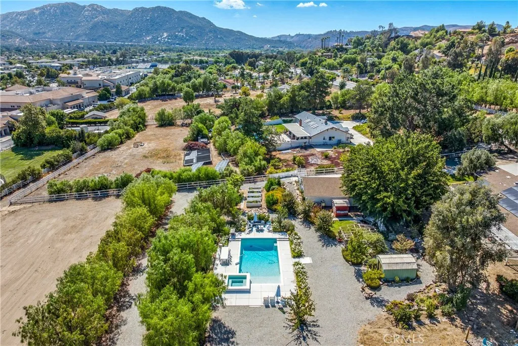 30605 De Portola Road, Temecula, California 92592 home-pic-38