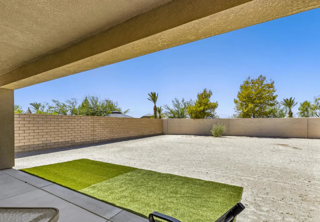 42801 Torno Place, Indio, California 92203 home-pic-22