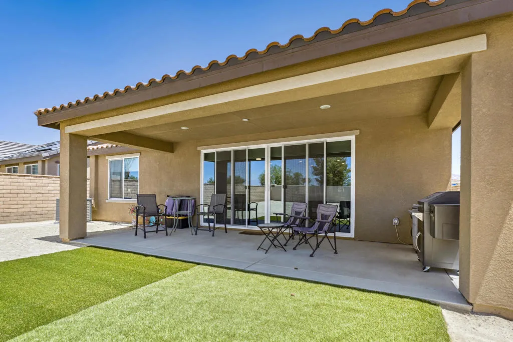 42801 Torno Place, Indio, California 92203 home-pic-21