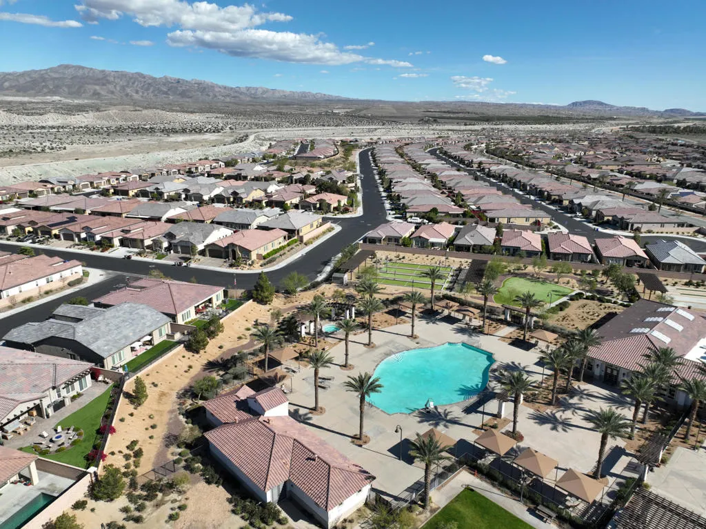42801 Torno Place, Indio, California 92203 home-pic-26