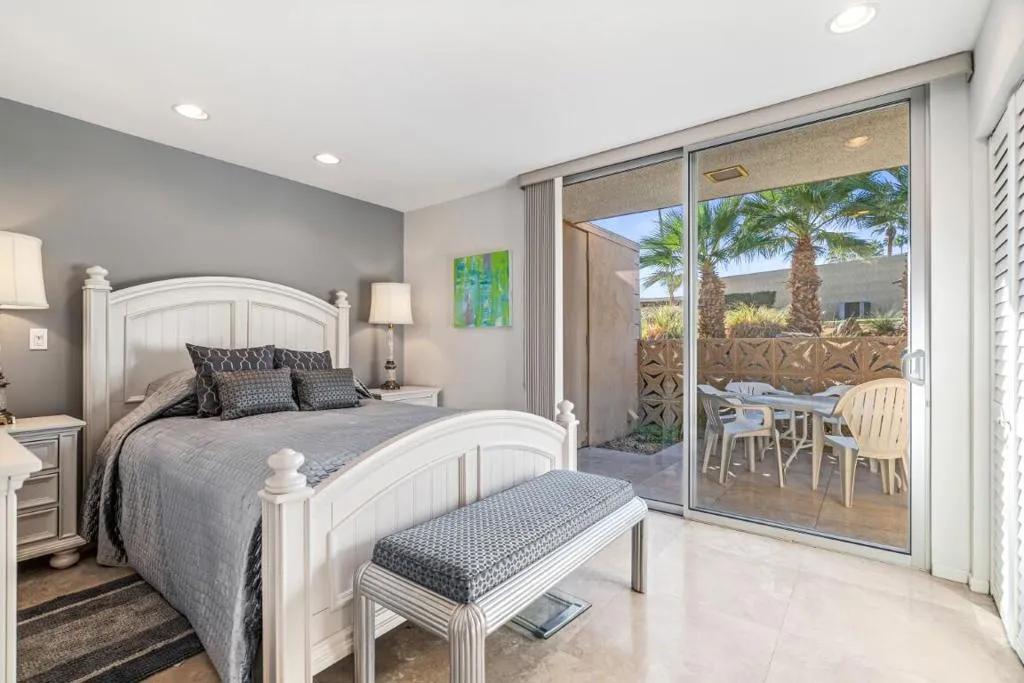 72877 El Paseo 512, Palm Desert, California 92260 home-pic-19