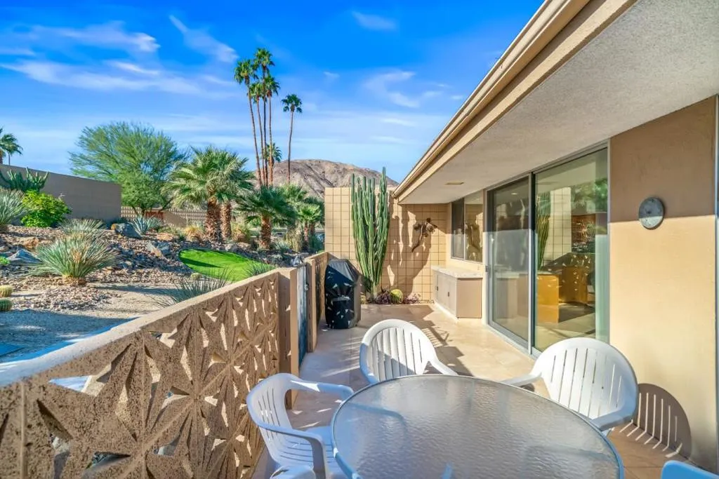 72877 El Paseo 512, Palm Desert, California 92260 home-pic-11