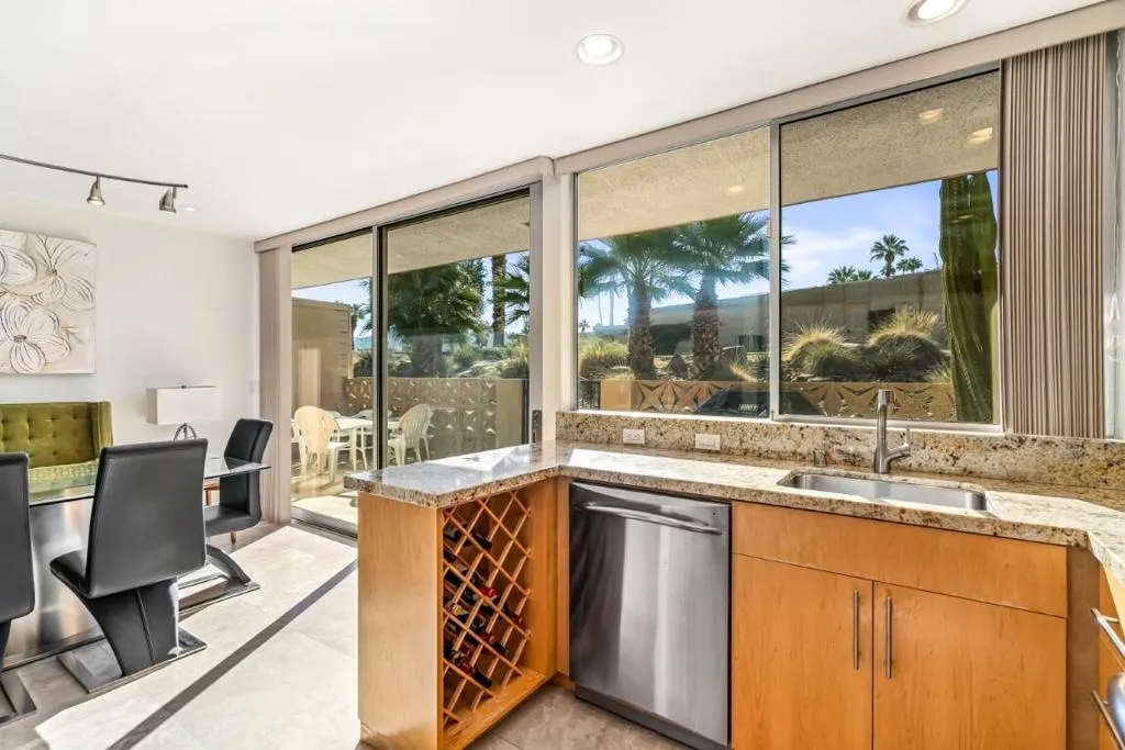 72877 El Paseo 512, Palm Desert, California 92260 home-pic-17
