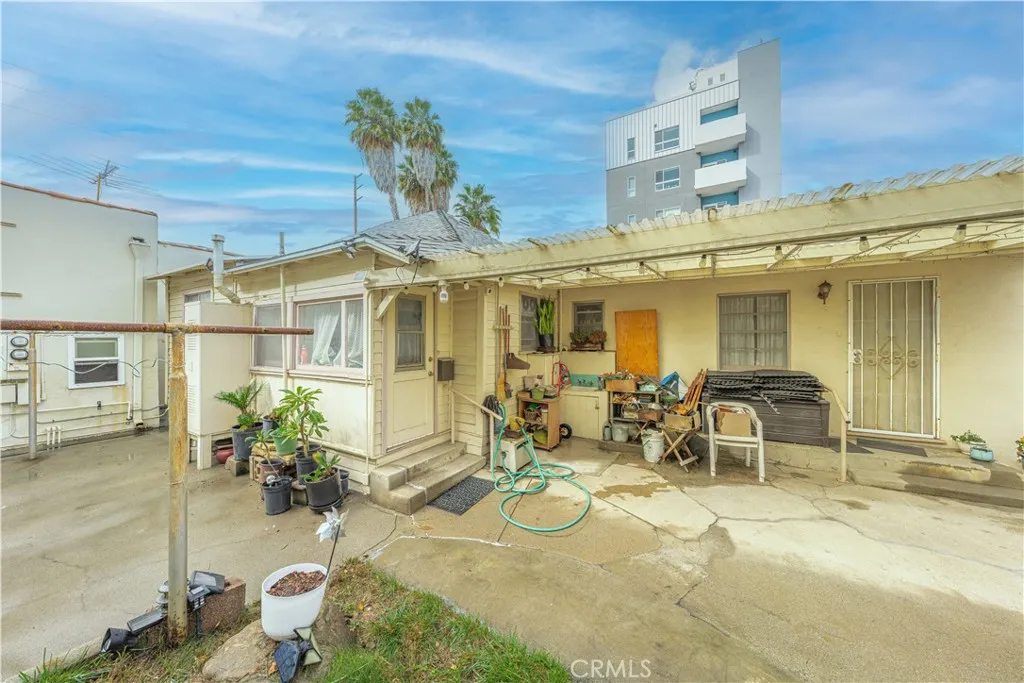 1814 Sawtelle, Los Angeles, California 90025 — photo 4