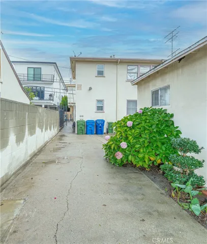 1814 Sawtelle, Los Angeles, California 90025