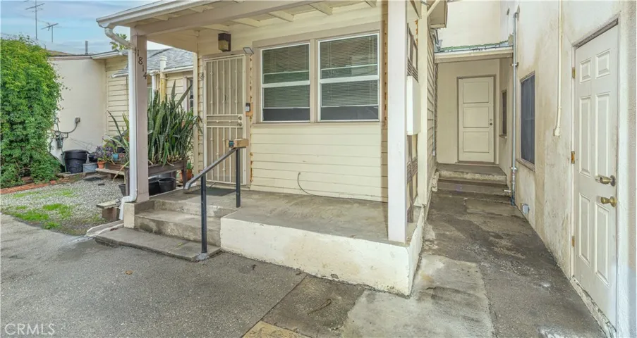 1814 Sawtelle, Los Angeles, California 90025