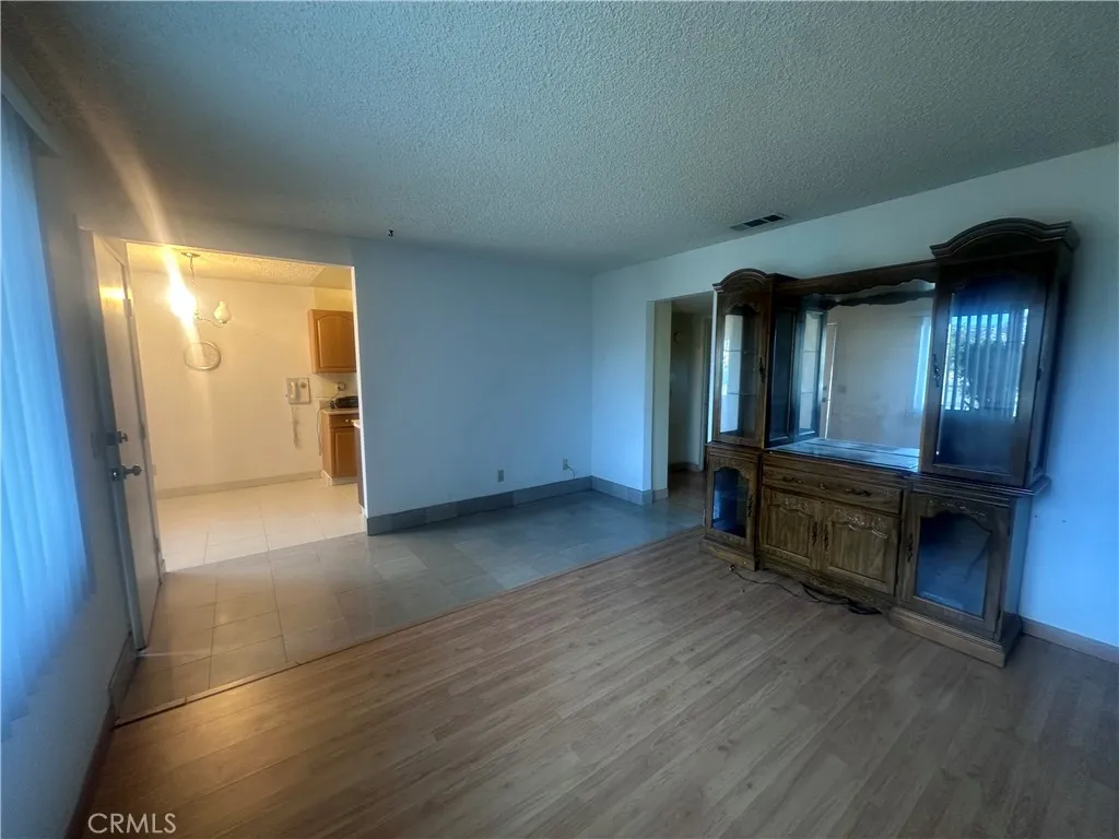 2221 San Bernardo, Hemet, California 92545 home-pic-3