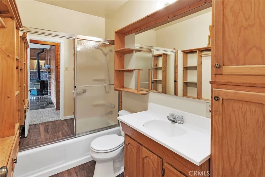 16352 Del Norte Drive, Victorville, California 92395 home-pic-30