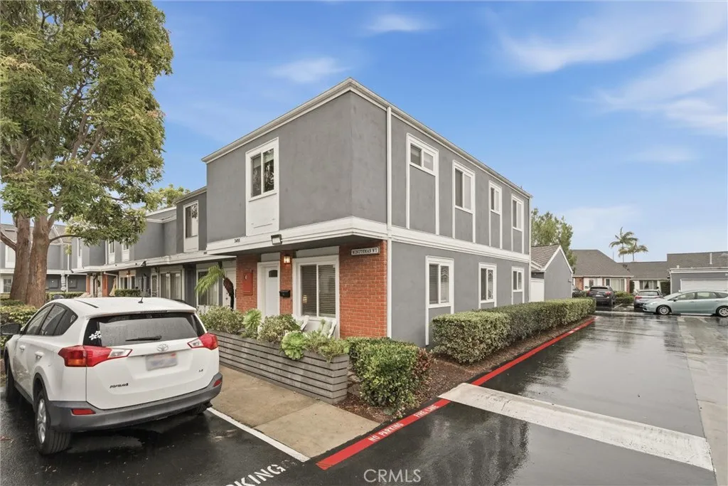 2408 Minuteman Way, Costa Mesa, California 92626 home-pic-23