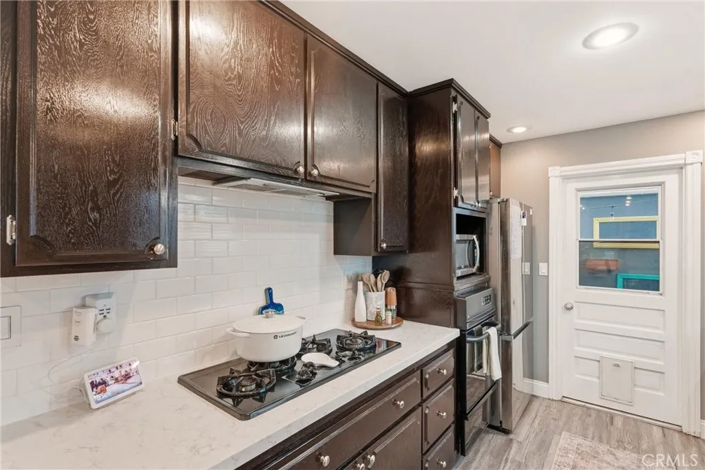 2408 Minuteman Way, Costa Mesa, California 92626 home-pic-7
