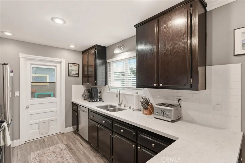 2408 Minuteman Way, Costa Mesa, California 92626 home-pic-6