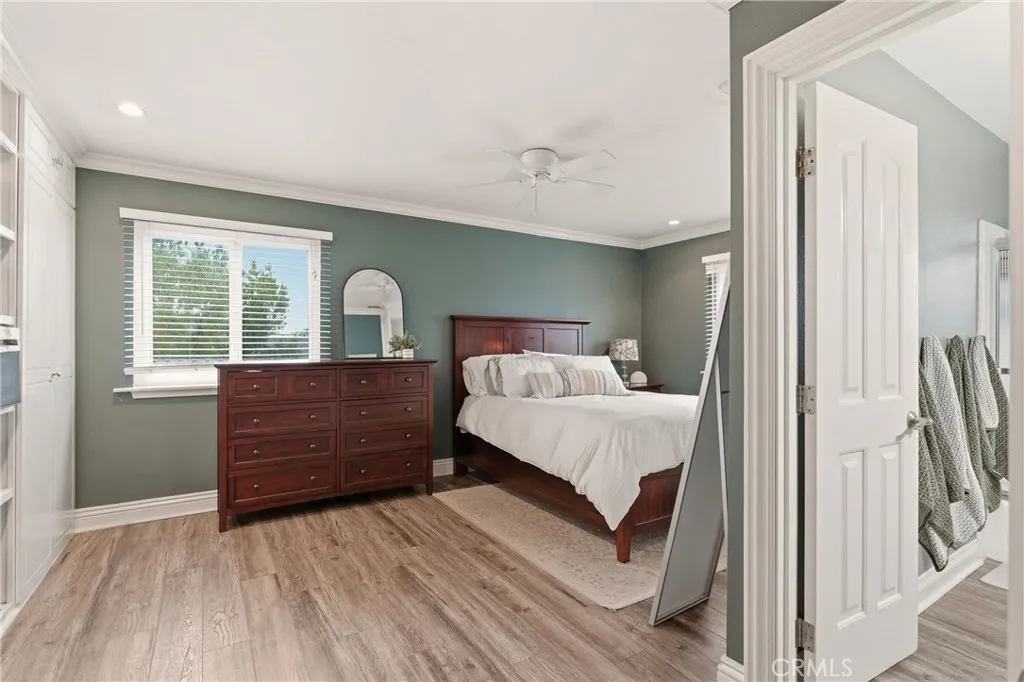 2408 Minuteman Way, Costa Mesa, California 92626 home-pic-13