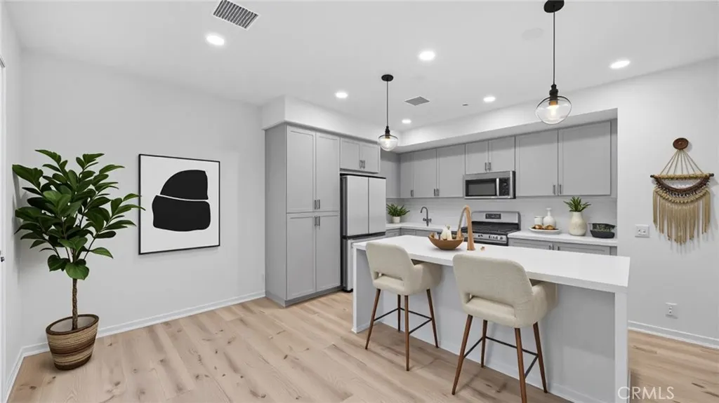 16122 Meadowhouse Avenue, Chino, California 91708 home-pic-1