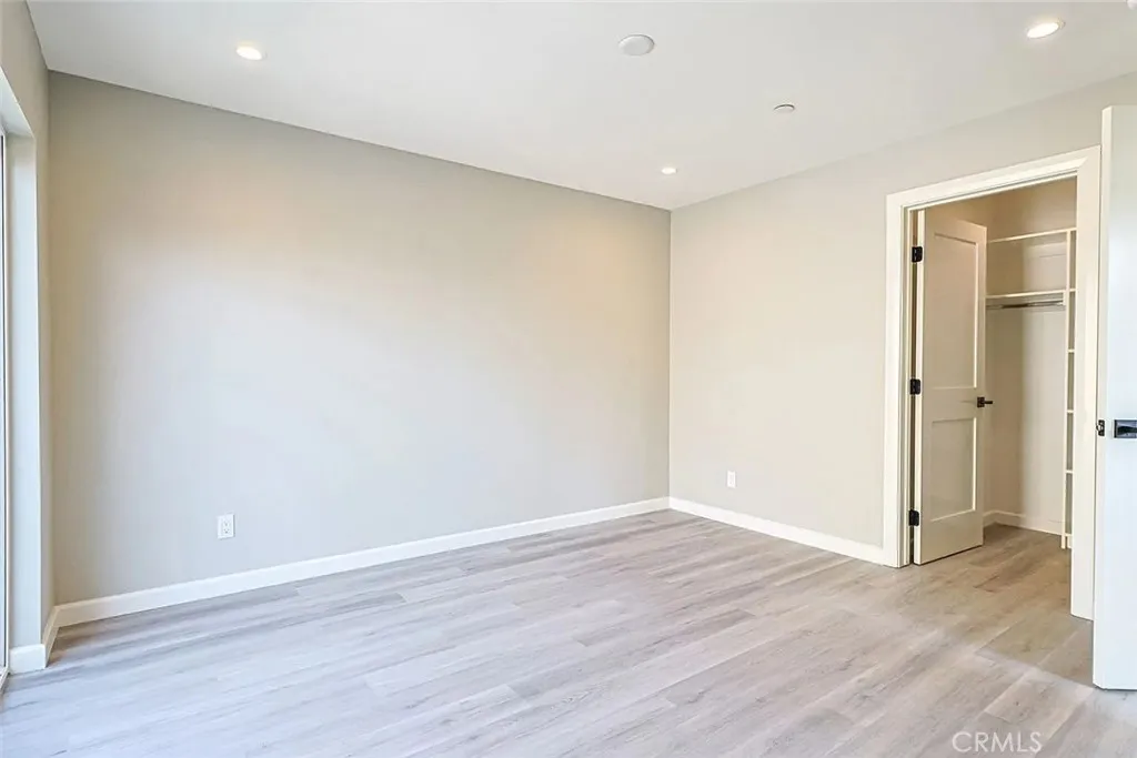 5261 Harmony Avenue, North Hollywood, California 91601 home-pic-14