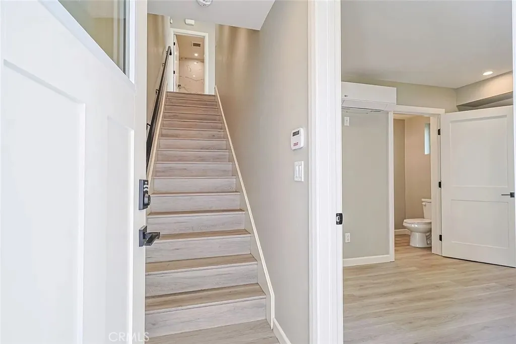5261 Harmony Avenue, North Hollywood, California 91601 home-pic-28