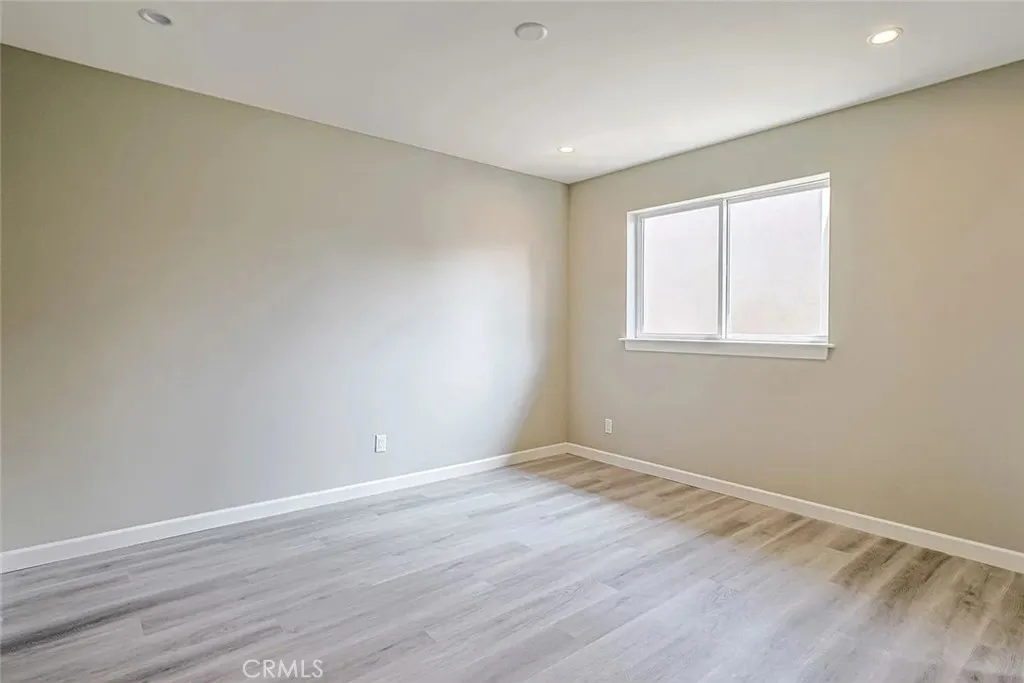 5261 Harmony Avenue, North Hollywood, California 91601 home-pic-25
