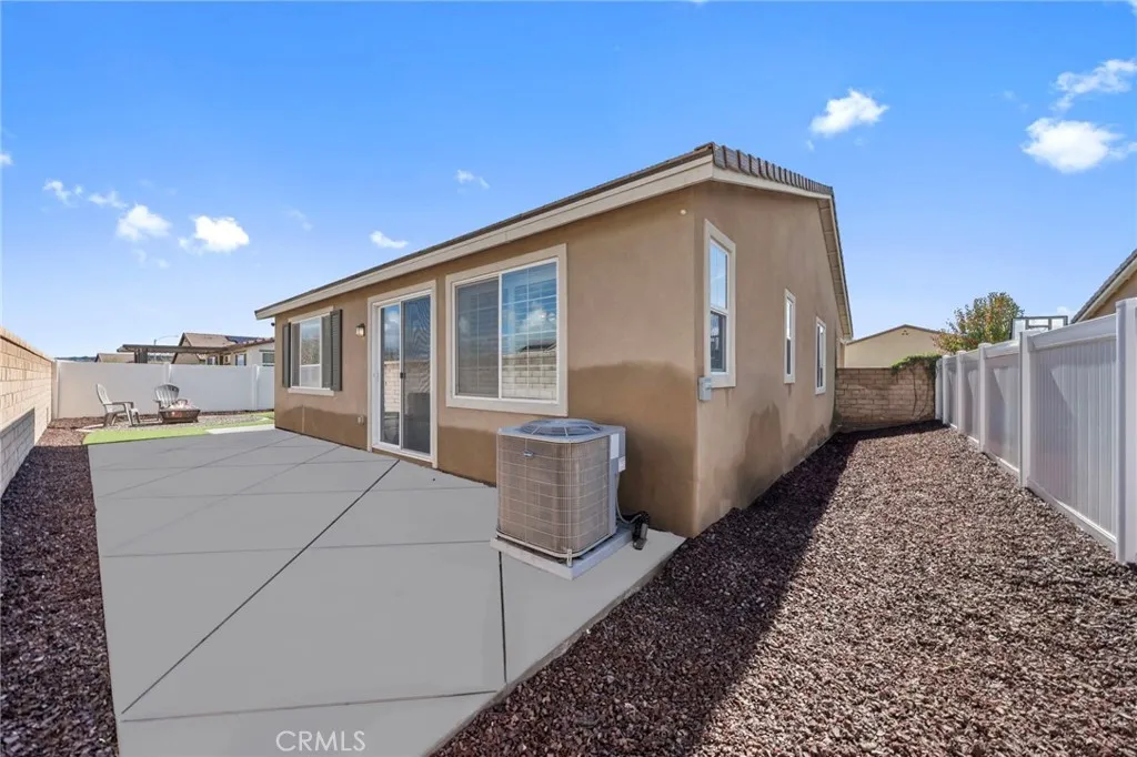 5564 Rodeo, Hemet, California 92545 home-pic-20