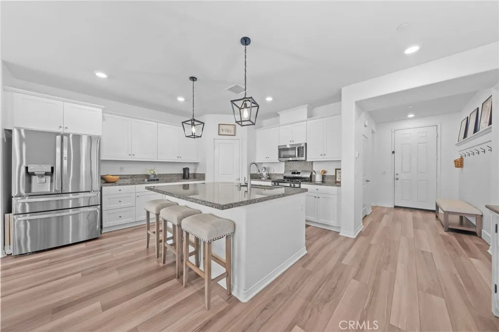5564 Rodeo, Hemet, California 92545 home-pic-1
