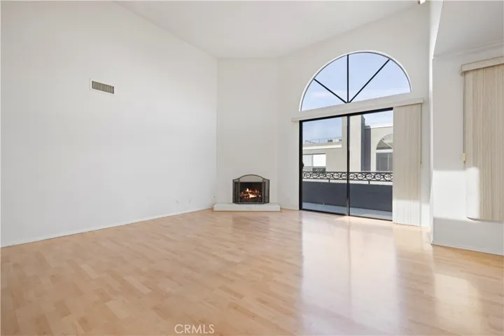 14844 Dickens 308, Sherman Oaks, California 91403
