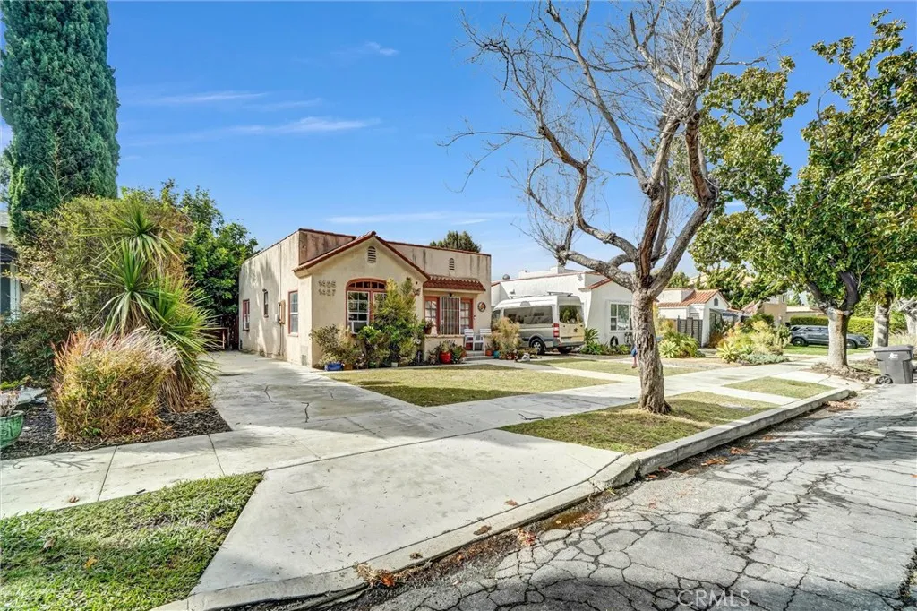 1425 Park, Long Beach, California 90804 home-pic-1