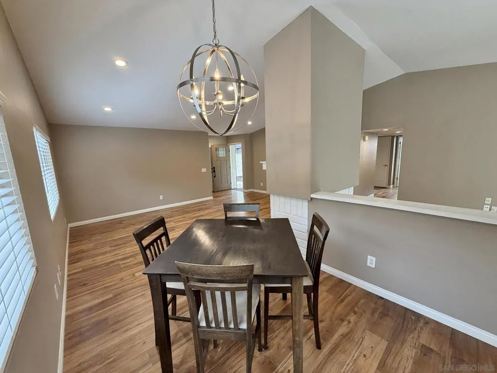 9970 Mesa Madera Dr, San Diego, California 92131 home-pic-11
