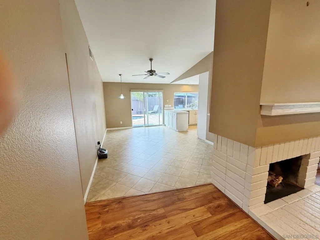 9970 Mesa Madera Dr, San Diego, California 92131 home-pic-8