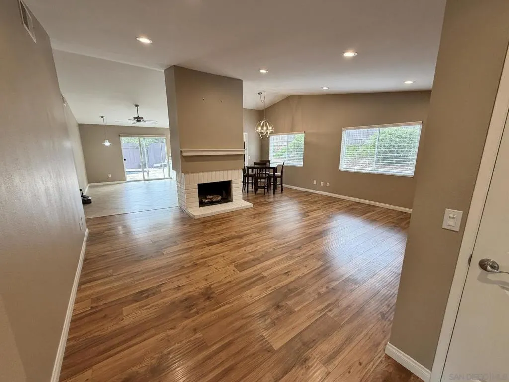 9970 Mesa Madera Dr, San Diego, California 92131 home-pic-6