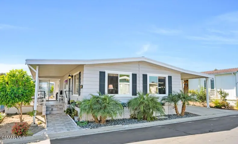 92 Poinsettia Gardens Drl-Front